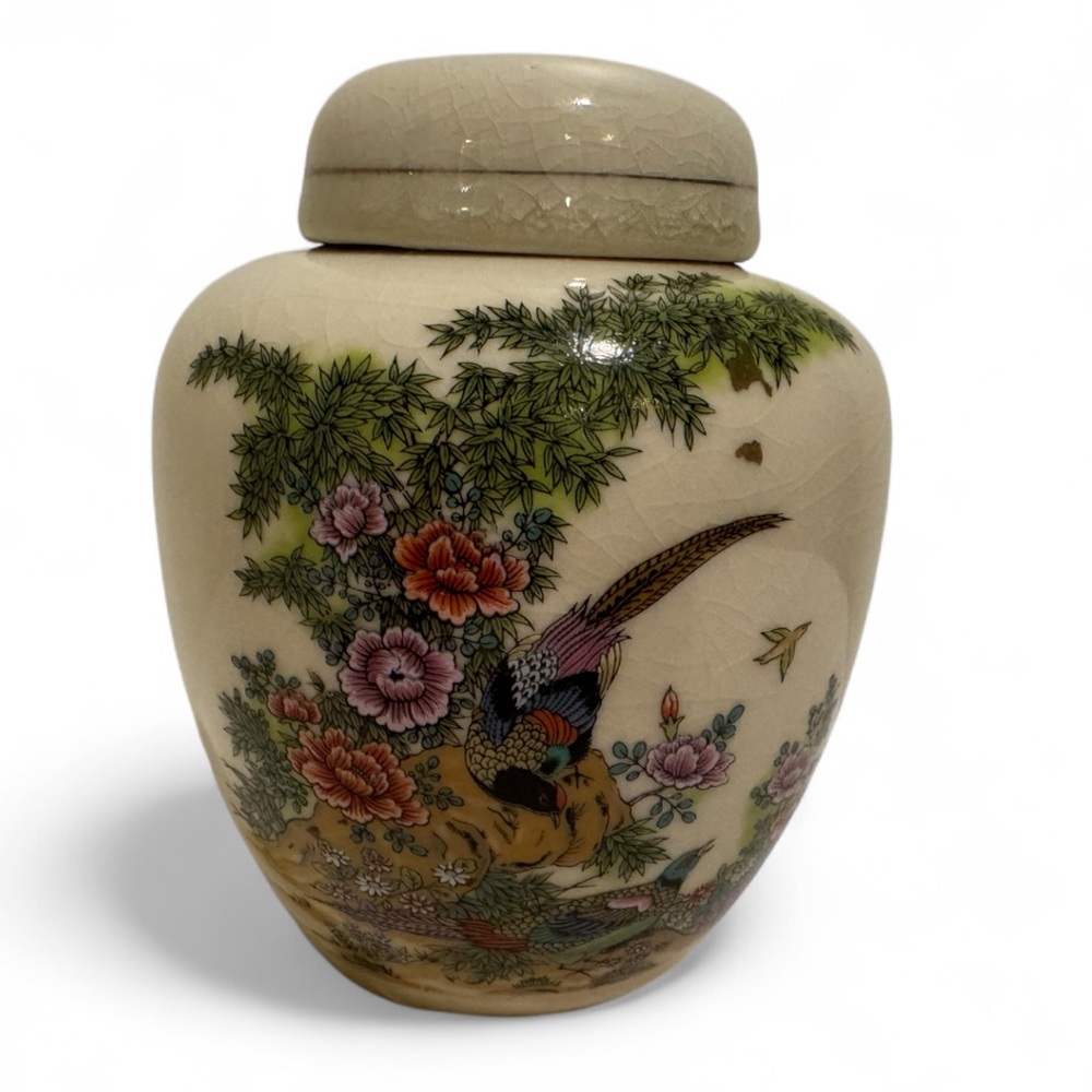 Vintage Asian Japanese Porcelain Satsuma Ginger Jar.